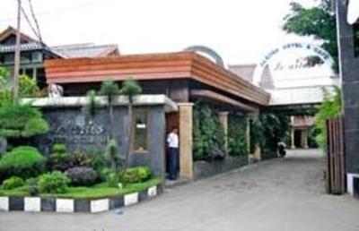 фото отеля Le Aries Garden Boutique Hotel Bandung