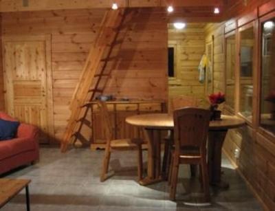 фото отеля Hirvipirtit Lapland Cabins