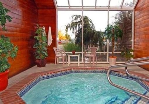 фото отеля Econo Lodge at Port of Portland