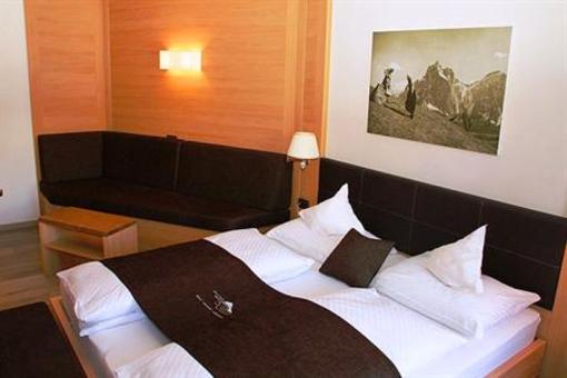 фото отеля Hotel Chalet Dlaces