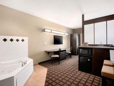фото отеля Microtel Inn & Suites Michigan City
