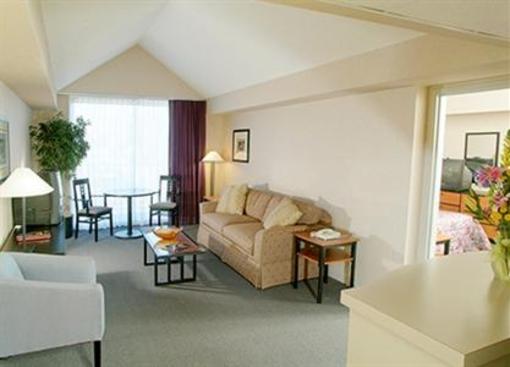 фото отеля Hawthorne Inn Winston Salem
