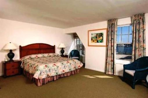 фото отеля Wyndham Long Wharf Resort