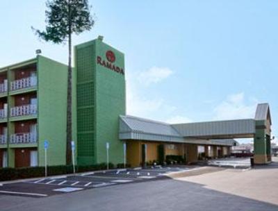 фото отеля Ramada Limited Discovery Park
