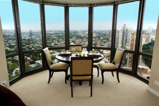 фото отеля Eugenie Terrace Apartment Chicago