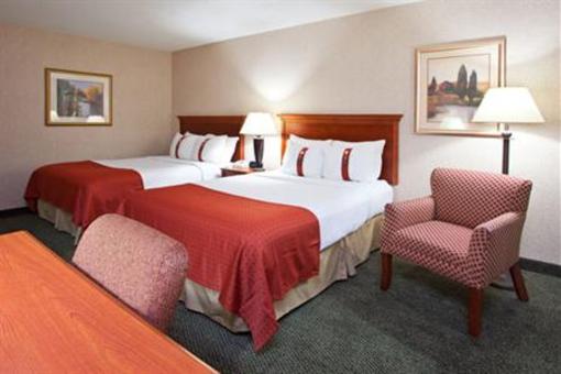 фото отеля Holiday Inn Cincinnati Riverfront