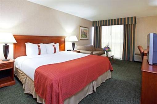 фото отеля Holiday Inn Cincinnati Riverfront