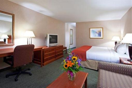 фото отеля Holiday Inn Cincinnati Riverfront