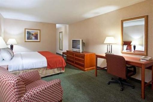 фото отеля Holiday Inn Cincinnati Riverfront