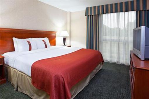 фото отеля Holiday Inn Cincinnati Riverfront