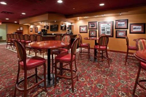 фото отеля Holiday Inn Cincinnati Riverfront