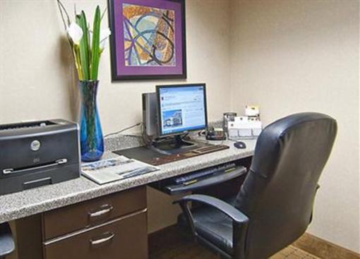 фото отеля Comfort Suites NW Lakeline