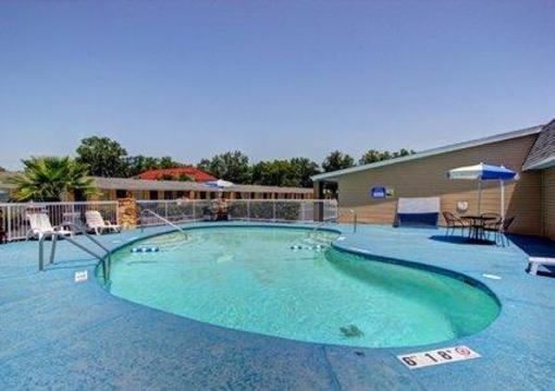 фото отеля Econo Lodge Pooler