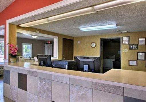 фото отеля Econo Lodge Pooler