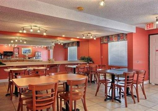 фото отеля Econo Lodge Pooler