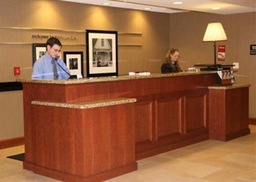 фото отеля Hampton Inn Watertown