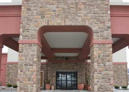 фото отеля Hampton Inn Watertown