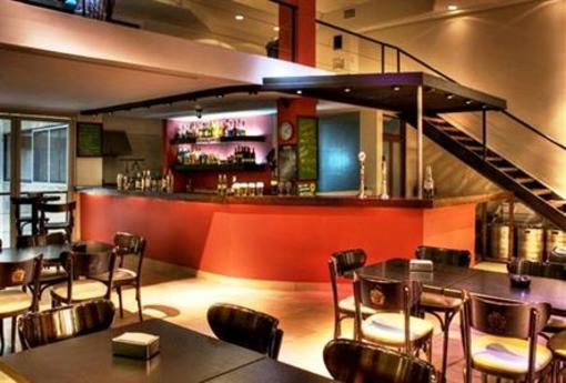 фото отеля Milhouse Hotel and Backpackers