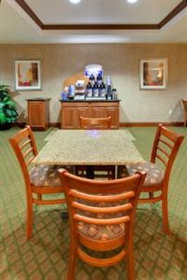 фото отеля Holiday Inn Express Hotel & Suites Tehachapi