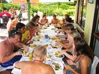 фото отеля Surf N Sun Beachside Backpackers