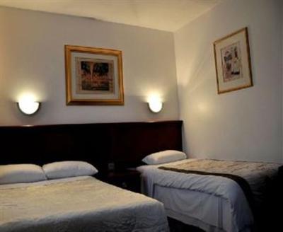 фото отеля Acorn Lodge Gatwick