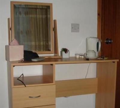 фото отеля Acorn Lodge Gatwick