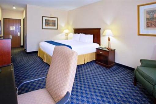 фото отеля Holiday Inn Express Hotel & Suites The Woodlands