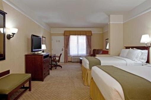 фото отеля Holiday Inn Express Hotel & Suites San Dimas