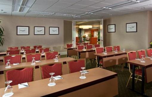 фото отеля Coast Gateway Hotel SeaTac