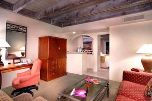 фото отеля Scottsdale Cottonwoods Resort