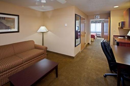 фото отеля Holiday Inn Express Hotel & Suites Sharonville