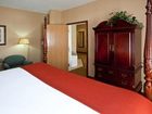 фото отеля Holiday Inn Express Hotel & Suites Sharonville