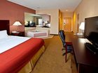 фото отеля Holiday Inn Express Hotel & Suites Sharonville