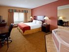 фото отеля Holiday Inn Express Hotel & Suites Sharonville