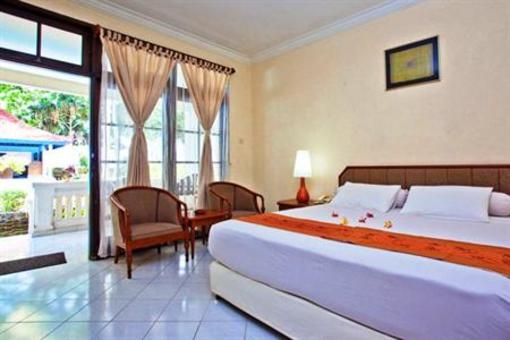 фото отеля Bintang Senggigi Hotel Mataram