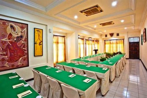 фото отеля Bintang Senggigi Hotel Mataram