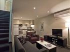 фото отеля Meriton Serviced Apartments Danks Street, Waterloo