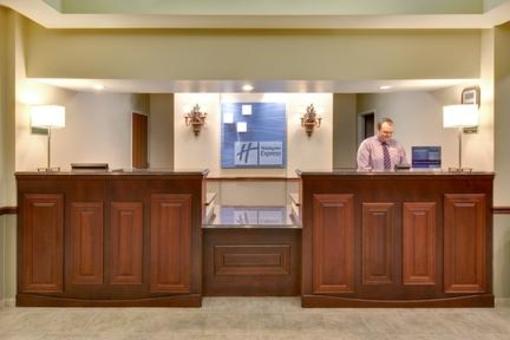 фото отеля Holiday Inn Express Hotel and Suites Ankeny