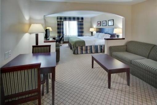 фото отеля Holiday Inn Express Hotel and Suites Ankeny
