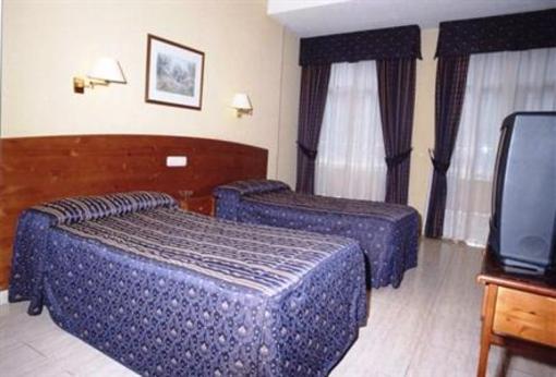 фото отеля Castilla Guerrero Hotel Malaga