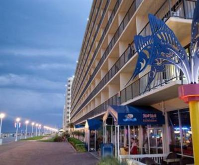 фото отеля Ramada on the Beach