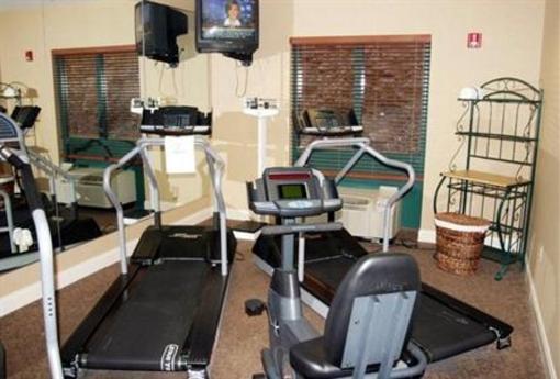 фото отеля Holiday Inn Express Hotel & Suites Birmingham Irondale