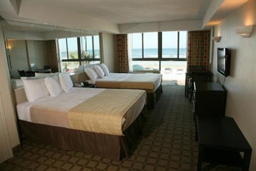 фото отеля Boardwalk Inn and Suites