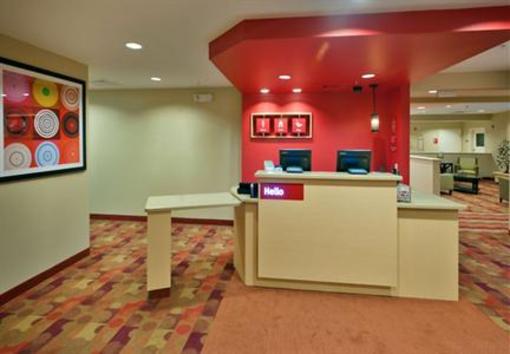 фото отеля TownePlace Suites Nashville Airport