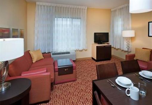 фото отеля TownePlace Suites Nashville Airport