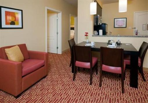 фото отеля TownePlace Suites Nashville Airport