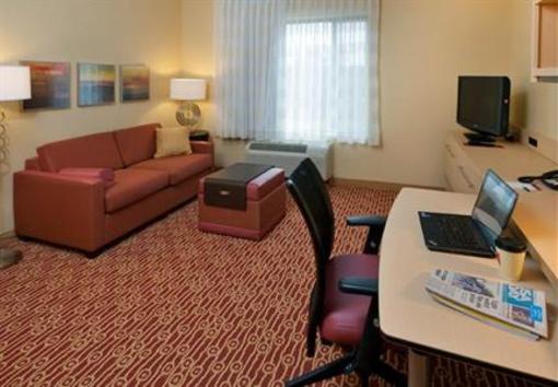 фото отеля TownePlace Suites Nashville Airport