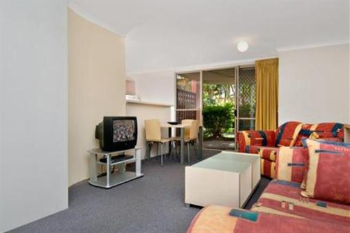 фото отеля Weyba Gardens Resort Noosa