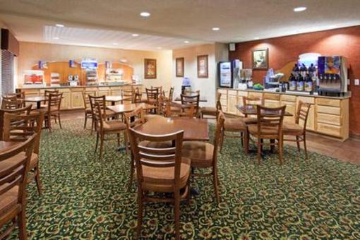 фото отеля Holiday Inn Express Hotel & Suites Sandy