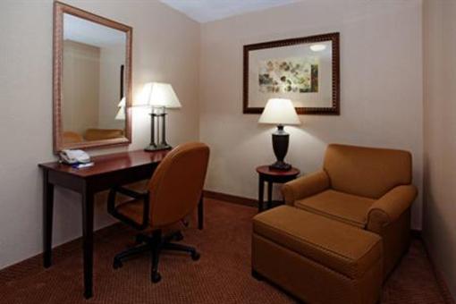 фото отеля Holiday Inn Express Hotel & Suites Sandy